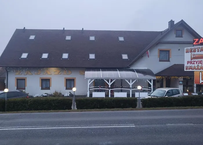 Sum Restauracja & 宾馆 *