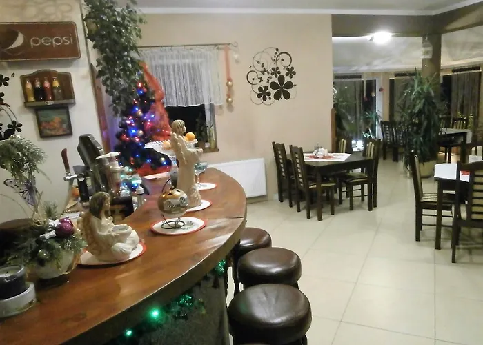 宾馆 Sum Restauracja & Meszna