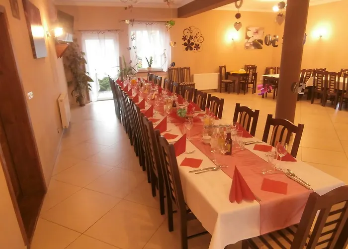 Sum Restauracja & 宾馆 *