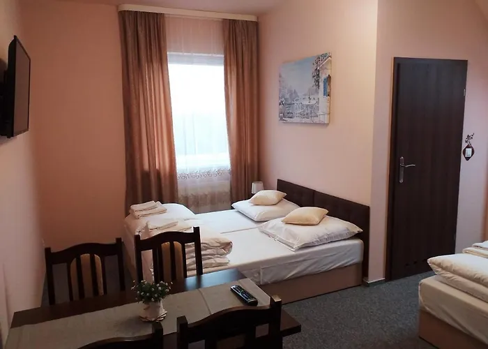 宾馆 Sum Restauracja & Meszna